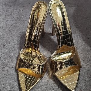 Gold Croc-Embossed Women's Heels